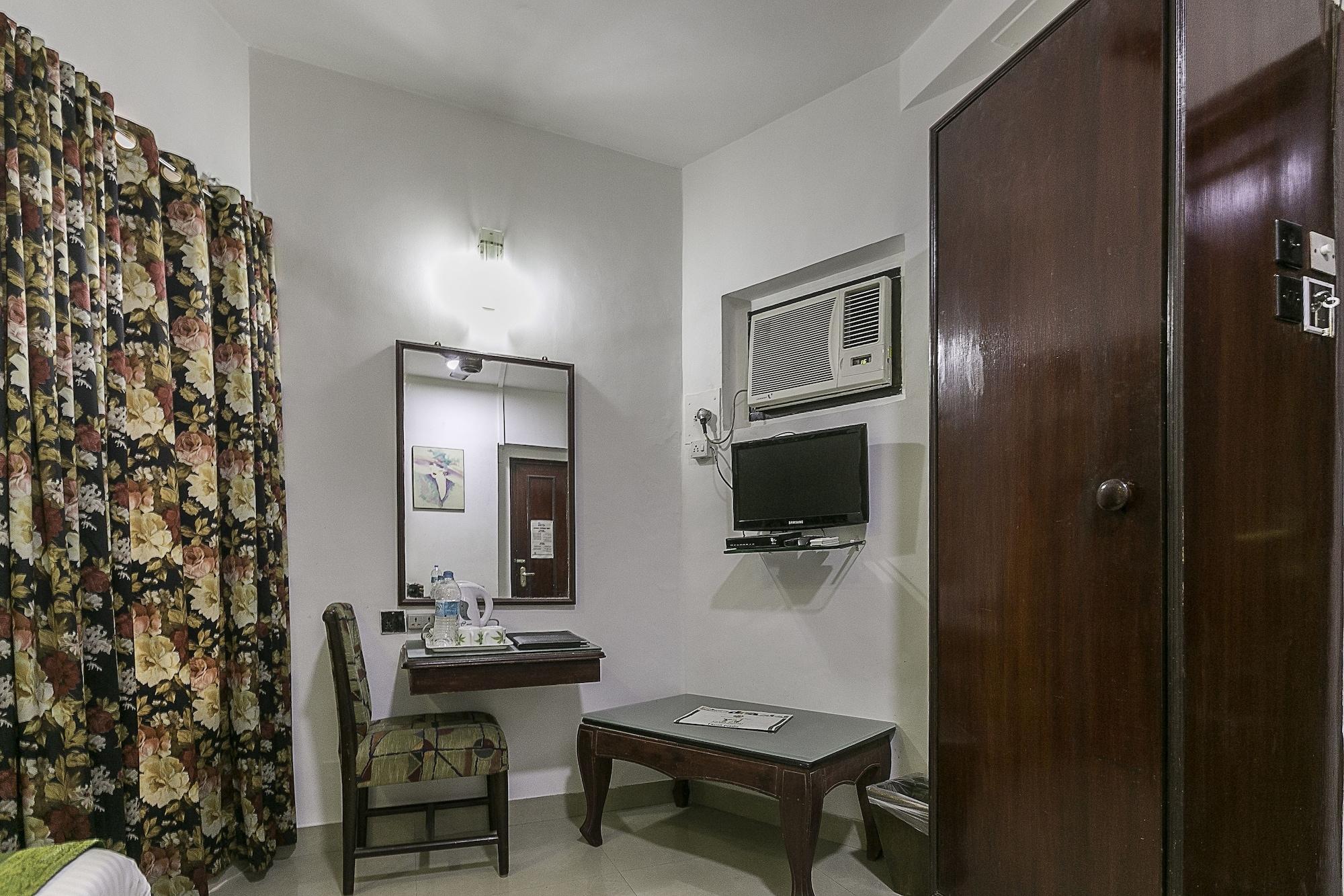 Treebo Trend New Castle Hotel Mumbai Exterior foto