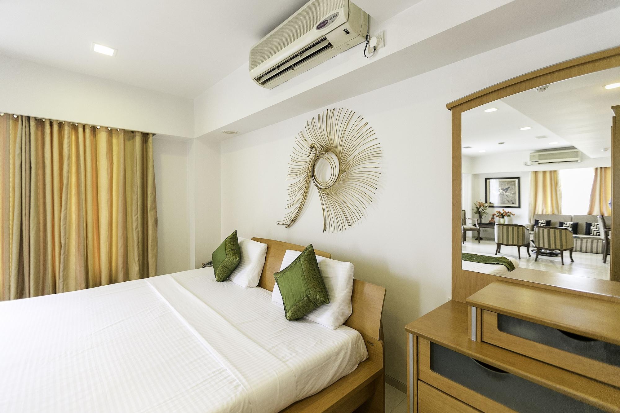 Treebo Trend New Castle Hotel Mumbai Exterior foto