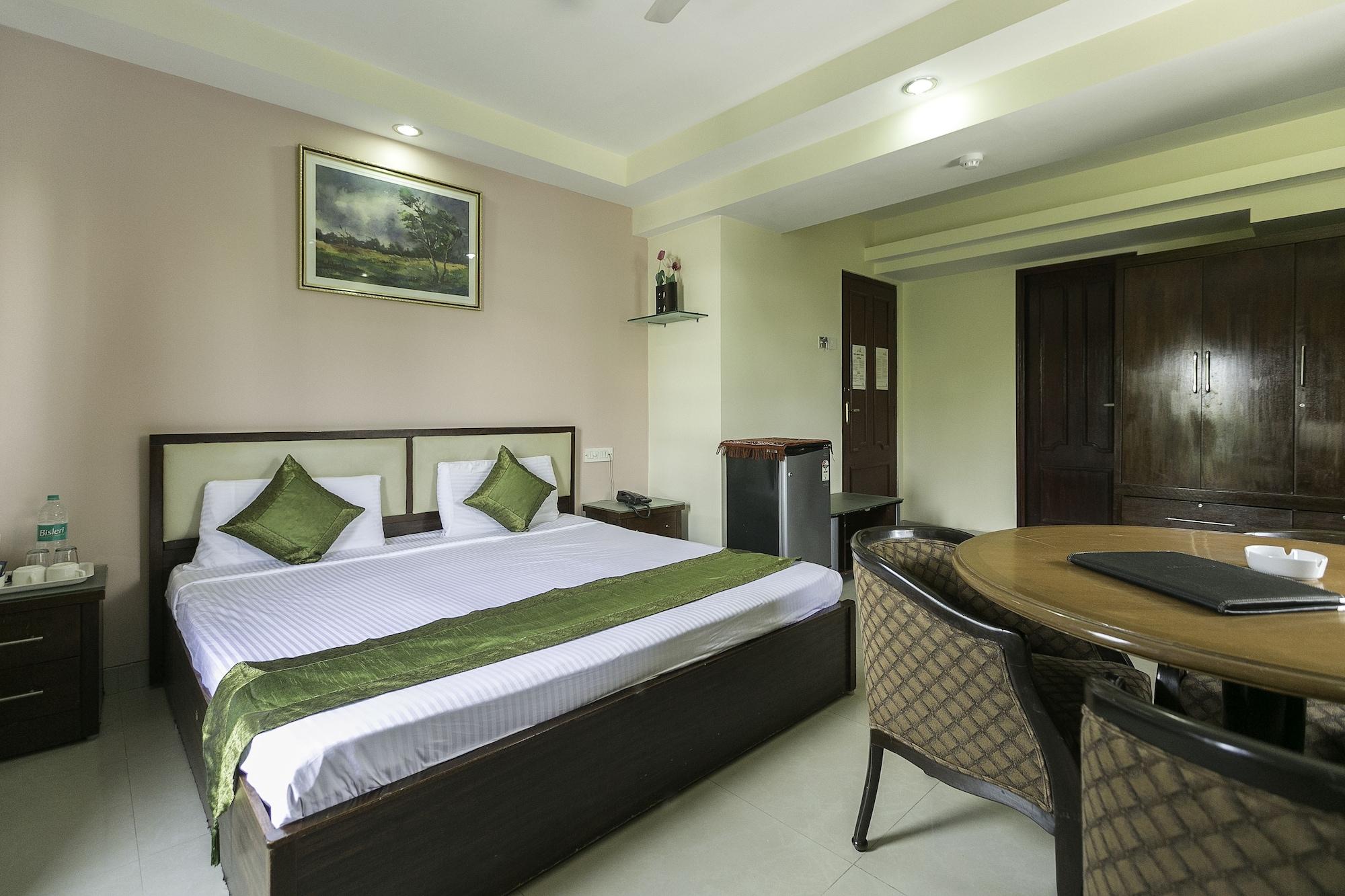 Treebo Trend New Castle Hotel Mumbai Exterior foto